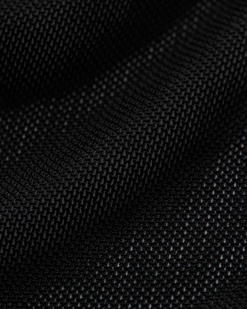 Mesh - Black Tonal